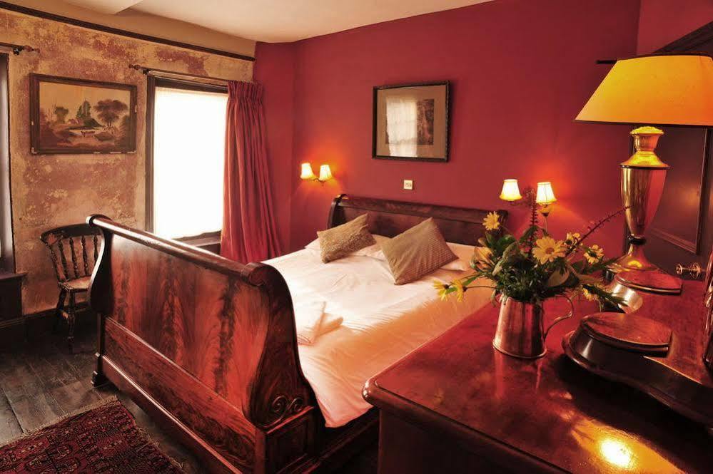 Black Swan Hotel ดิไวเซส ภายนอก รูปภาพ